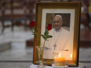 Умер папа римский