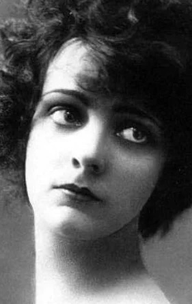 Как выглядели дамы прошлого века, чья красота неоспорима и сегодня