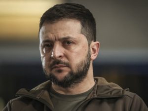 Зеленский не хочет уходить с поста президента Украины до конца конфликта