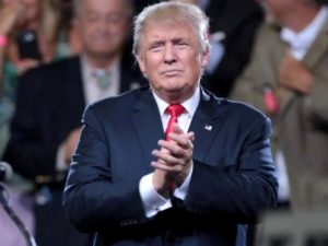 «Разговор, как в фильмах о мафии»: на Украине пожаловались на давление Трампа в сделке по ископаемым