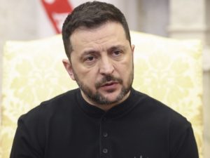 Зеленский просит украинцев молиться за него: ВСУ устали и не надеются на победу