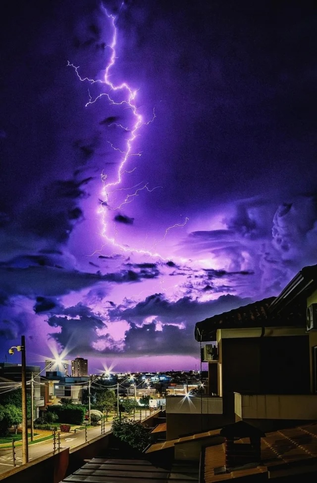 Звёзды, молнии, закаты: уникальные снимки неба, которые завораживают