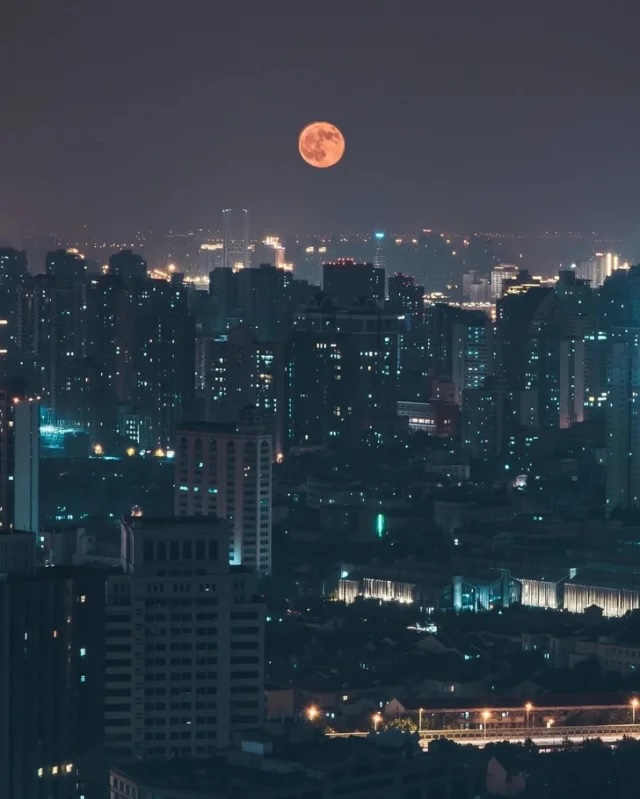 Звёзды, молнии, закаты: уникальные снимки неба, которые завораживают