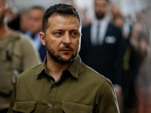 Зеленский сделал экстренное заявление о массированном ударе ВС РФ и гибели украинского пилота F-16