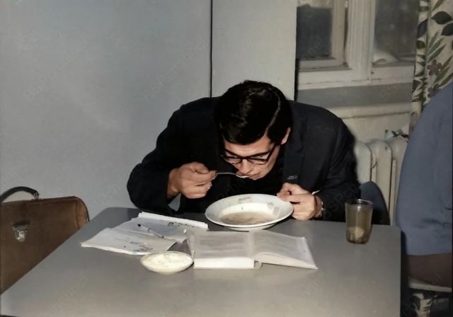 Подборка уникальных фотографий известных людей