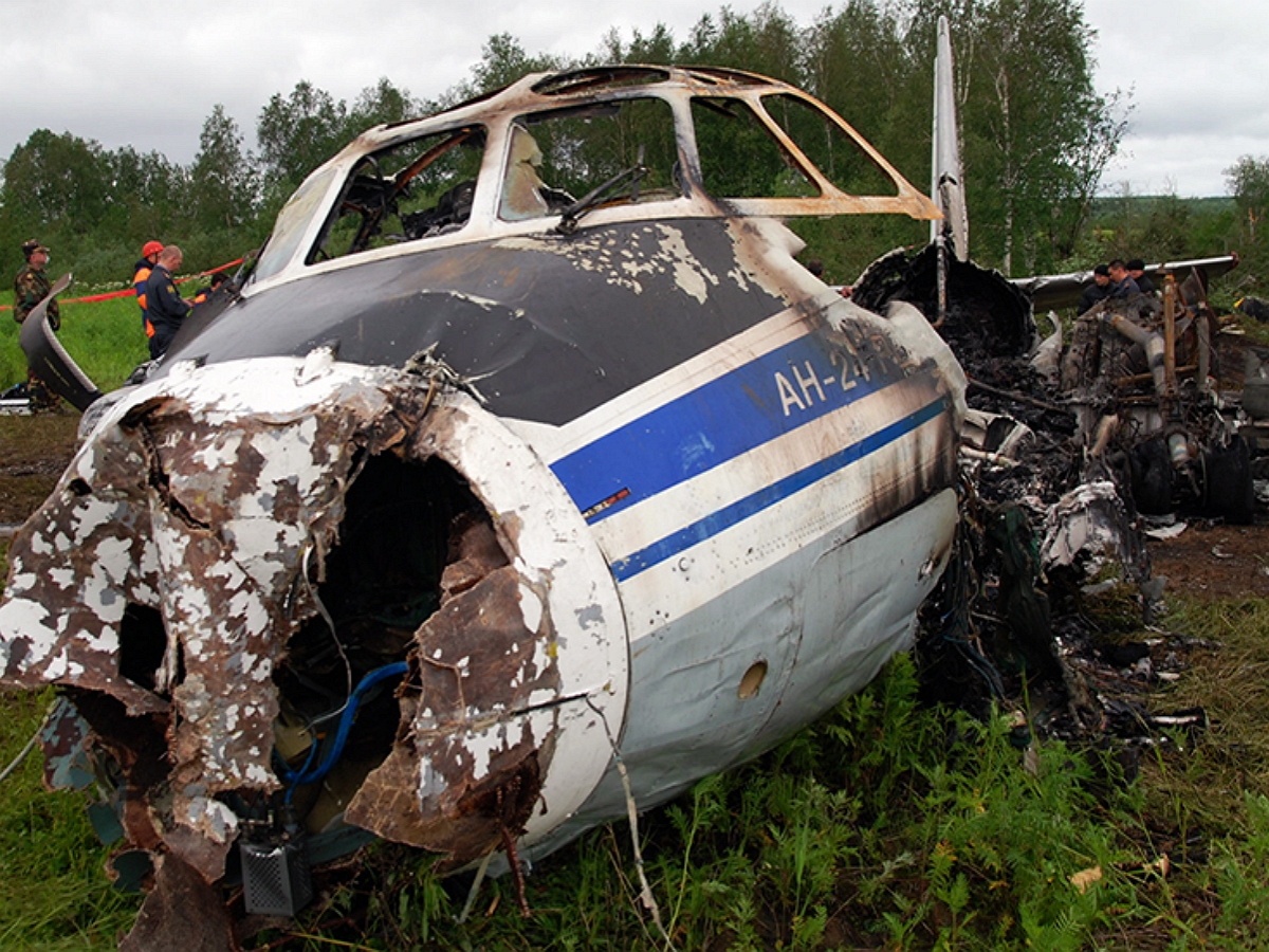 Алиев выразил Путину соболезнования в связи с крушением самолета Ан-24