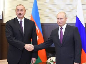 Азербайджан решил стать переговорщиком между Москвой и Киевом