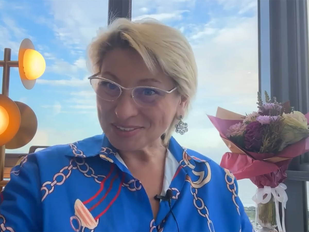 Анжела Перл