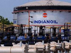 Индия приостановила закупку российской нефти после угроз Трампа
