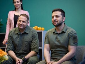 Раскрыты планы Зеленского и Ермака на постройку элитных дворцов под Киевом