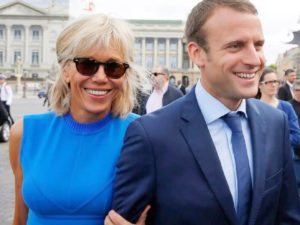 Daily Mail: жена Макрона «опустошена» из-за слухов про ее трансгендерность*