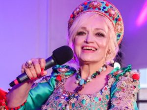 «Переплюнула Пугачеву»: СМИ раскрыли, как роскошно живет Надежда Кадышева