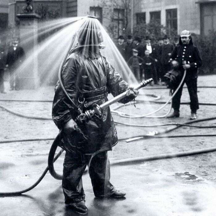 Странные исторические фотографии, которые могут изменить восприятие прошлого