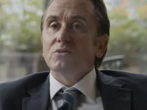 Актеры и актрисы, которые честно признали, что сыграли в этих фильмах только ради денег