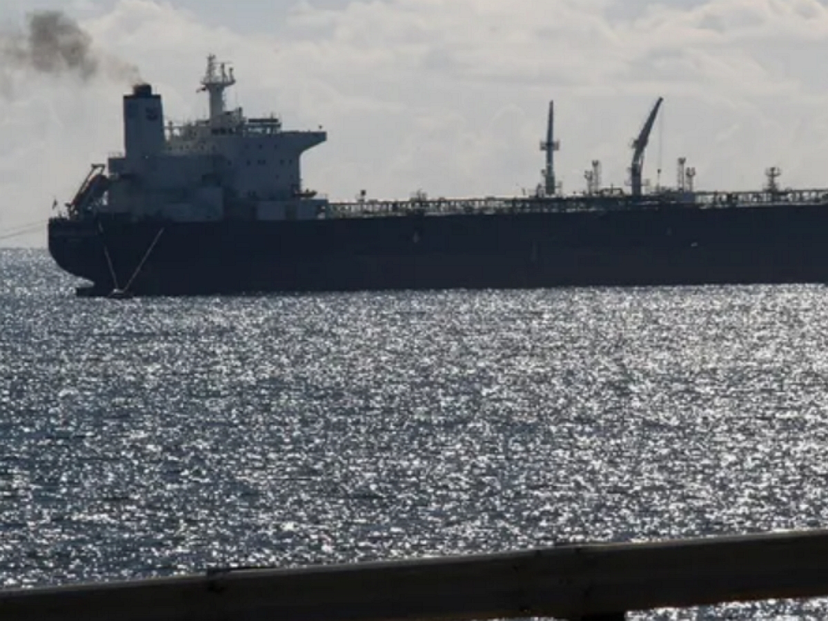 У Новороссийска произошел новый разлив нефти