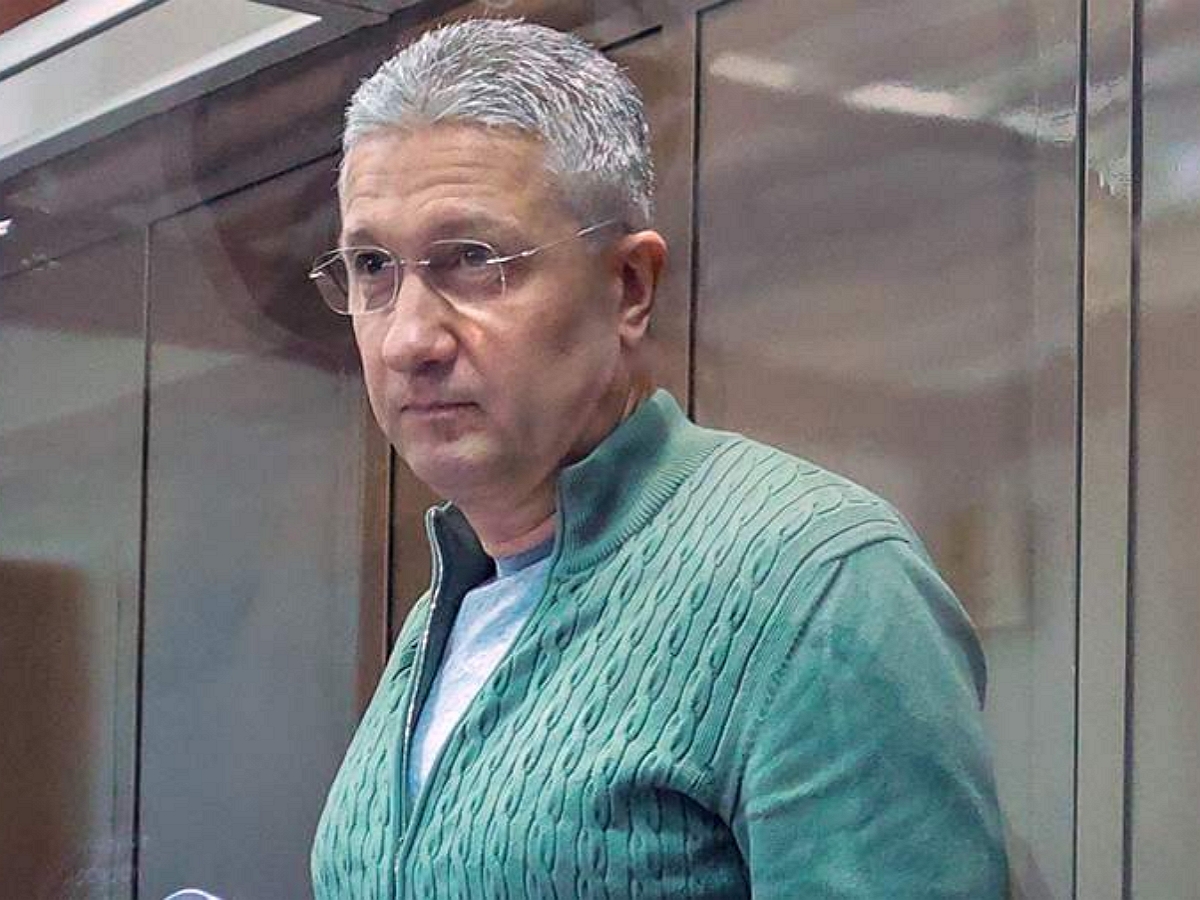 23 машины, 14 мотоциклов, 40 пар часов: у экс-замминистра обороны Тимура Иванова нашли активы на ₽1,2 млрд, их хотят изъять в пользу государства