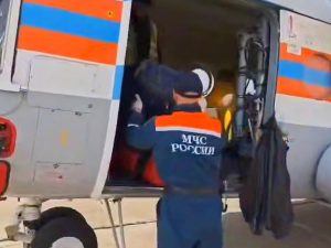На Дальнем Востоке ищут мужчину, которого унесло в море на бочке из-под соляры