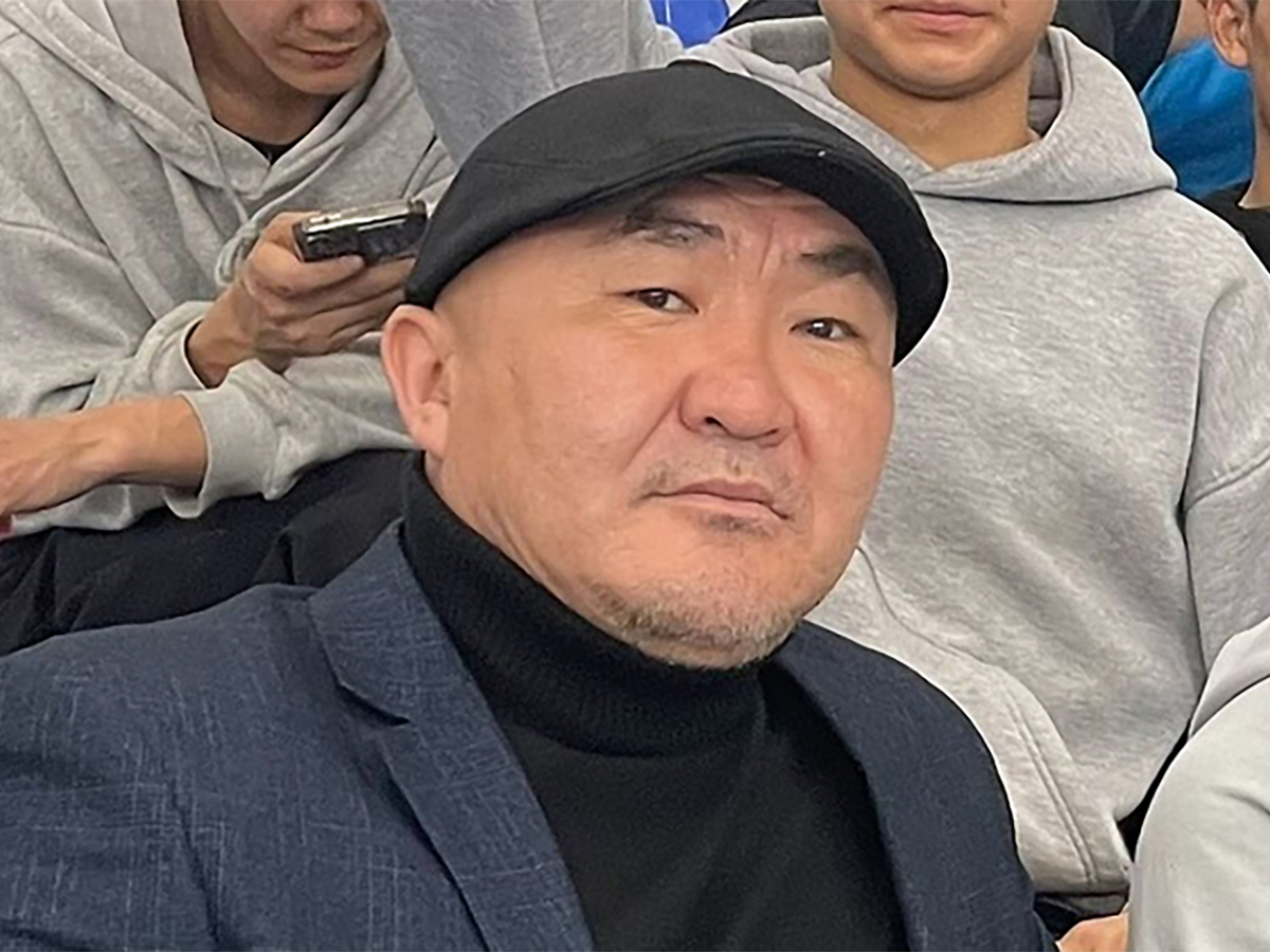 Зарезали