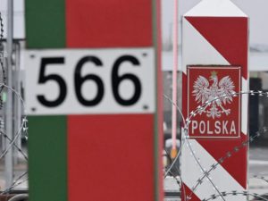 После прилетов дронов Польша закрыла границы с Белоруссией и разместит там 40 тысяч военных
