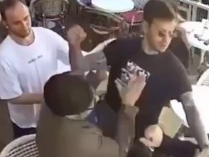 Стало известно, какие травмы у бизнесмена после драки с Федором Смоловым