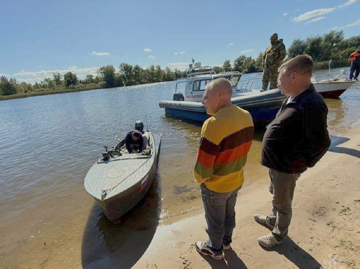 В Татарстане на Волге перевернулся катер: четыре человека погибли