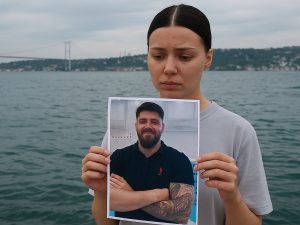 Жена погибшего в Босфоре пловца обвинила турецкие власти в трагедии