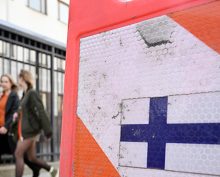 Финляндия начала массово высылать россиян