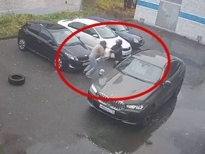 В Казани сталкер напал с ножом на жену известного бизнесмена