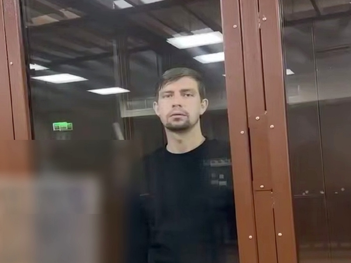Последователя пикап-тренера Алекса Лесли, пристававшего к девушкам, отправили в колонию