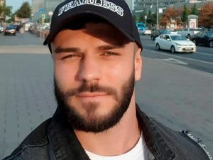 В Сети появилось фото с застреленным блогером Владиславом Поздняковым