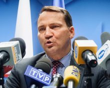 Глава МИД Польши Сикорский пригрозил Путину