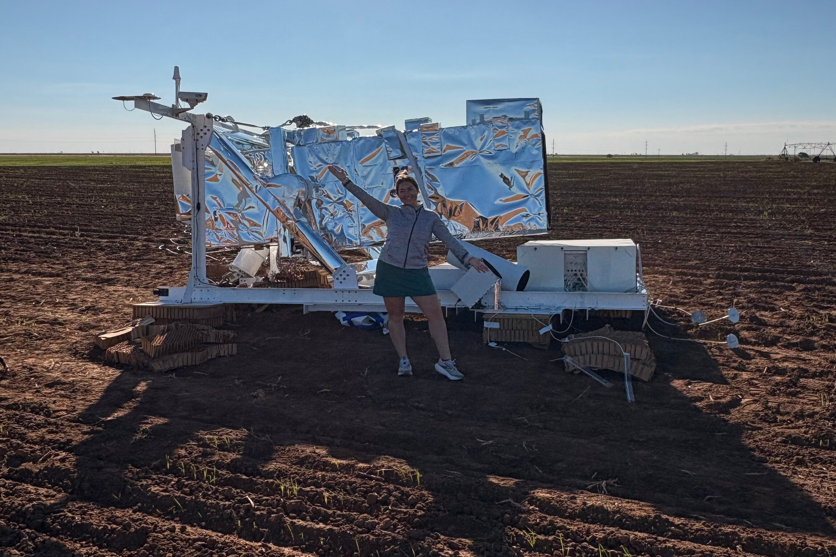 В Техасе с неба приземлился загадочный объект размером с автомобиль: его сняли на фото