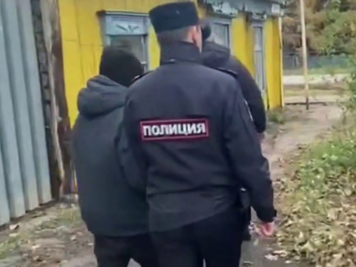 В Оренбуржье психически больной сосед задушил на улице учительницу