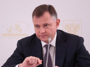 В Азове уволили директора школы за разделение детей на