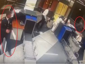 Перевозивший $110 тысяч валютный контрабандист пытался сбежать от таможенников в Шереметьево