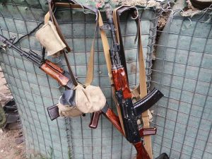 В подмосковной воинской части срочник расстрелял сослуживцев