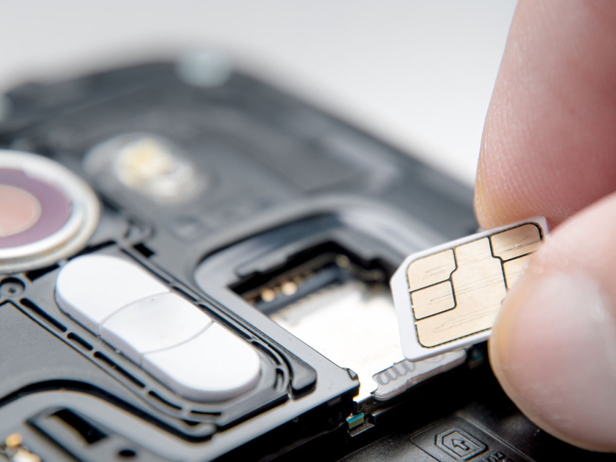 Операторы связи в России получат право блокировать SIM-карты