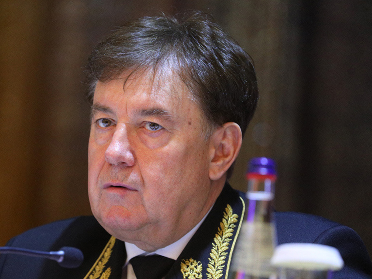 Раскрыты детали иска к бывшему верховному судье Момотову