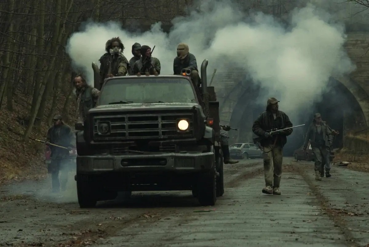 10 фильмов о выживании по опасным правилам