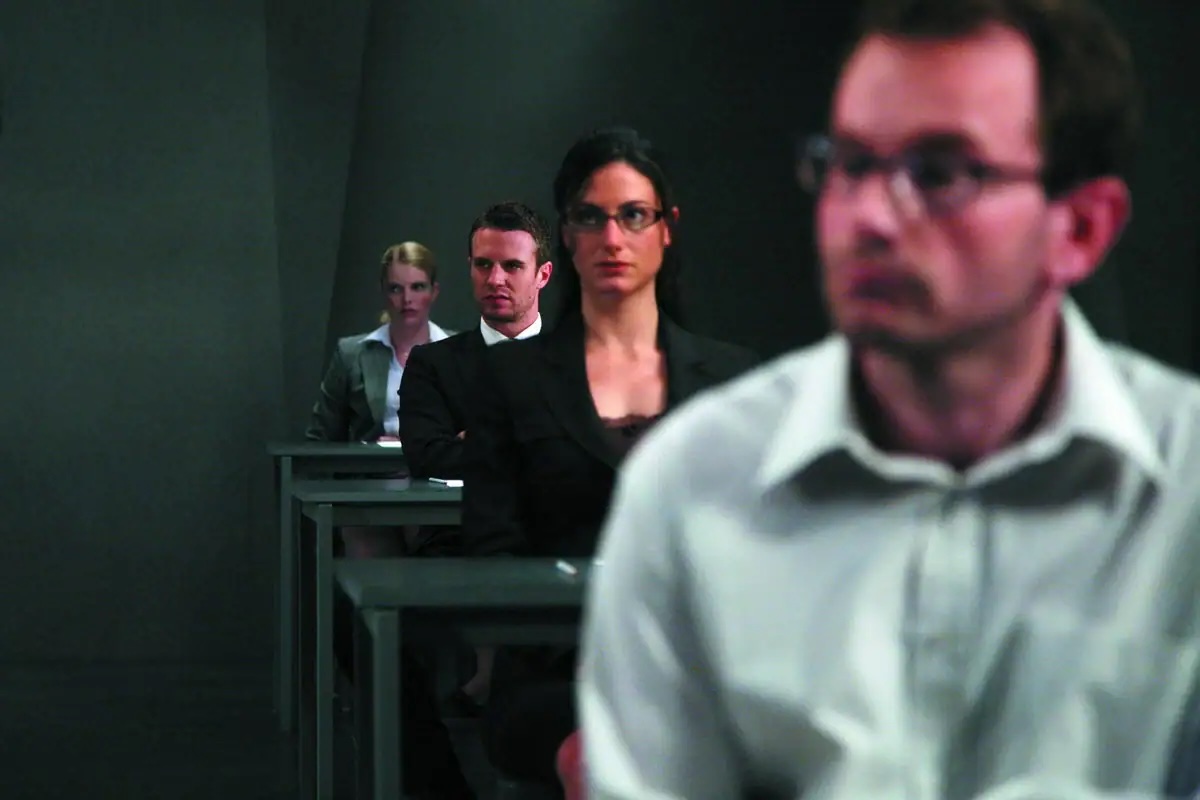 10 фильмов о выживании по опасным правилам