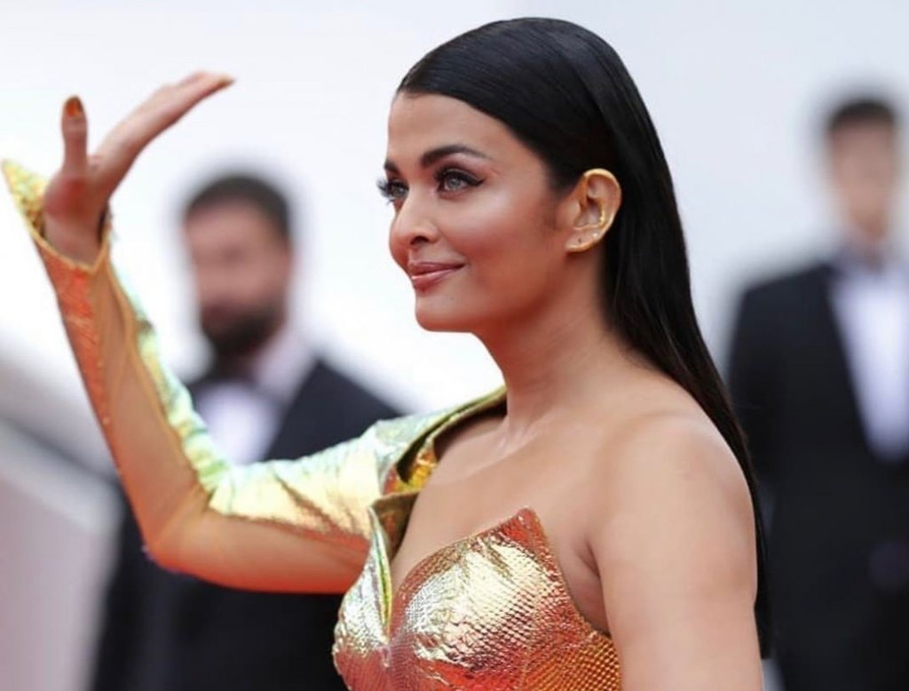 Названа самая красивая женщина в мире 2025 года «по версии науки»