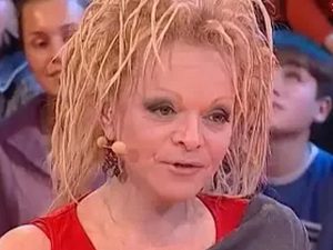 Лариса Долина