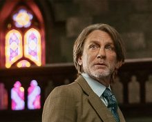 Достать ножи