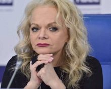 Лариса Долина