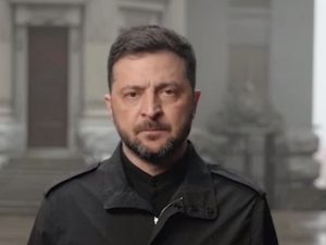 Зеленский обратился к украинцам, изучив 