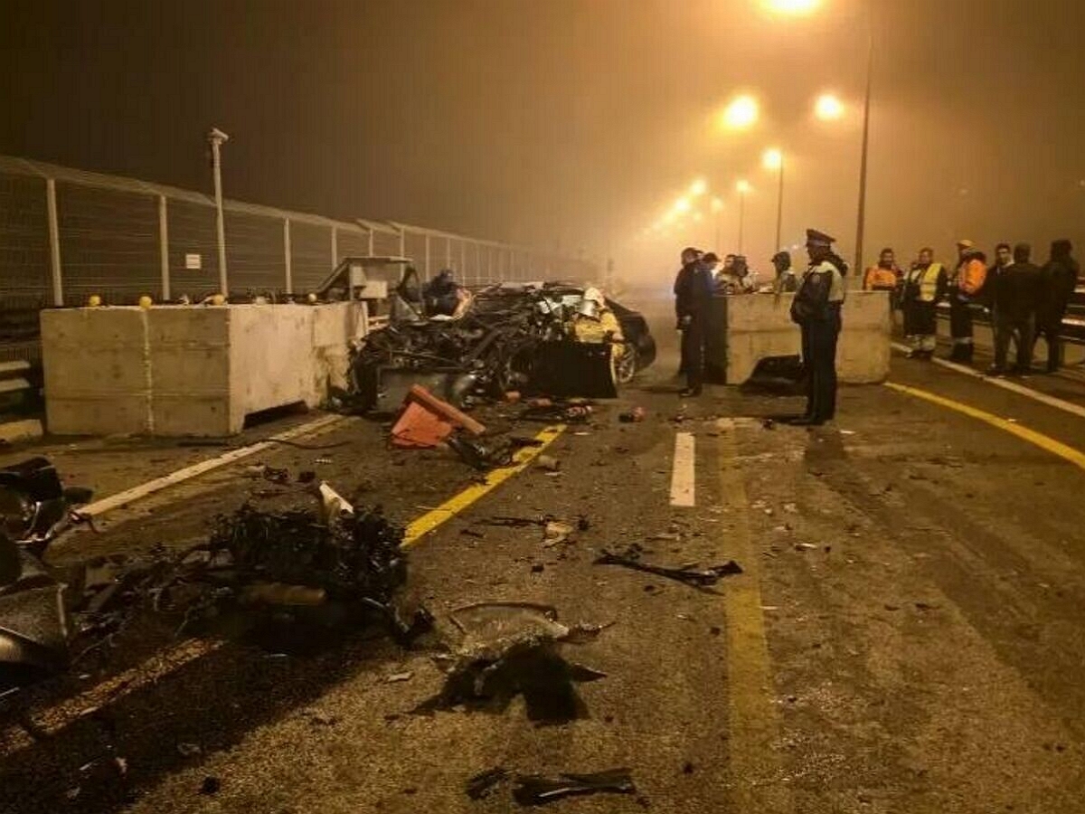 Жертвами крупного ДТП на Крымском мосту стали два человека