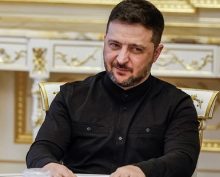 СМИ: Зеленскому не дали работать астрологом в Канаде