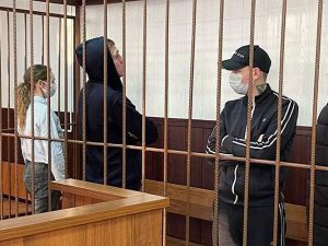 Обманувшие певицу Долину мошенники получили сроки