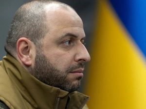 Секретаря СНБО Украины Умерова обвинили в бегстве из страны