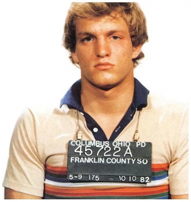 Фотографии знаменитостей из полицейского участка